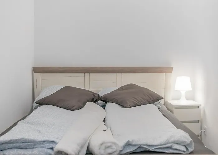 2br Bright & Spacious Апартаменты *